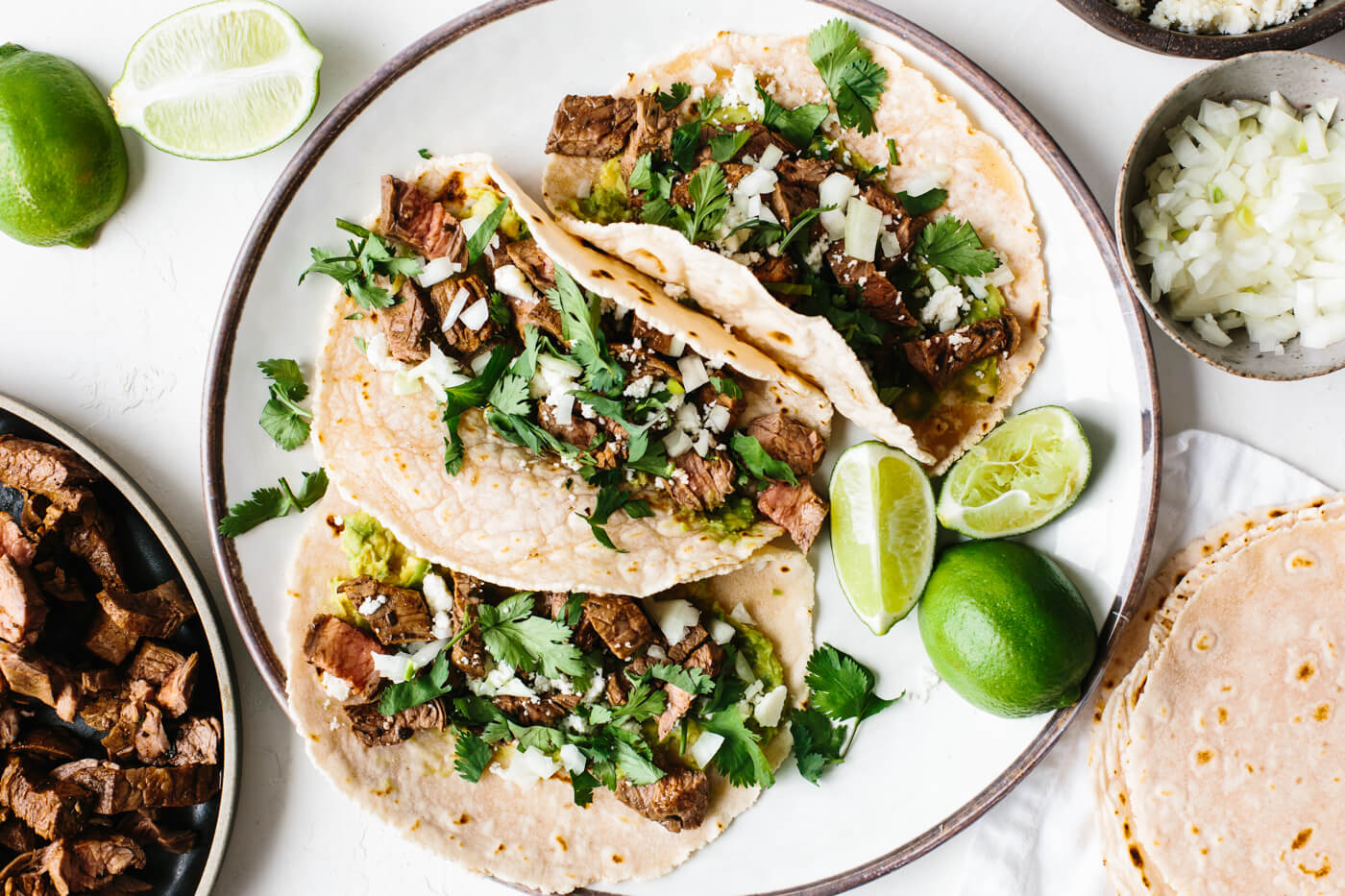 Cuántas calorías tiene un taco de asada Descubre la verdad nutricional detrás de este delicioso