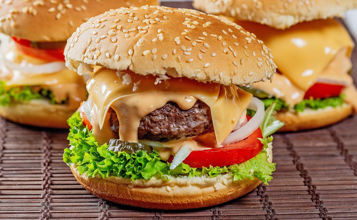 Cuantas calorías tiene una hamburguesa casera Descubre los secretos nutricionales de tu comida Cuantas calorías tiene una hamburguesa casera Descubre los secretos nutricionales de tu comida